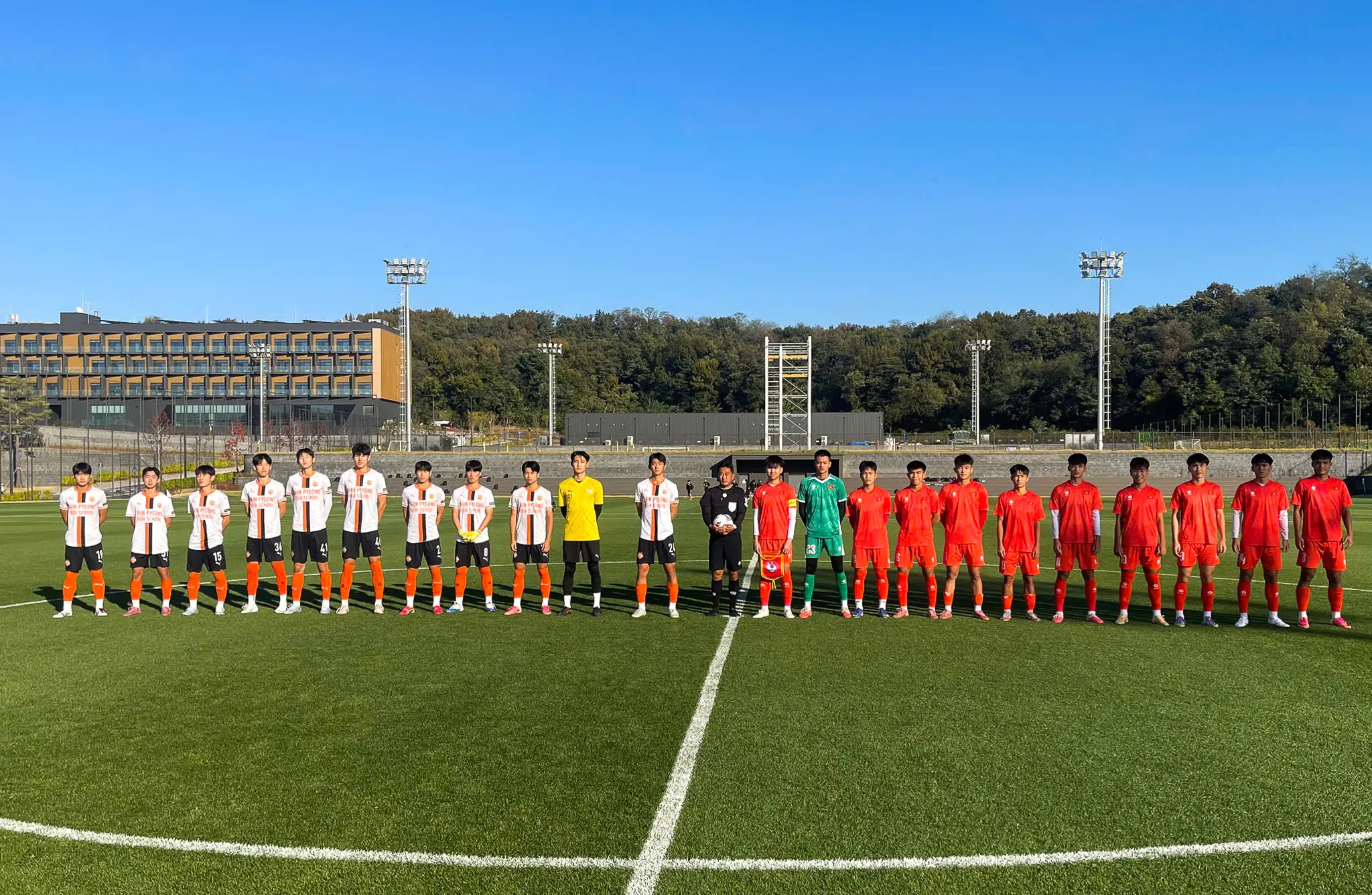 U17 Việt Nam khép lại chuyến tập huấn ở Hàn Quốc. Ảnh: VFF
