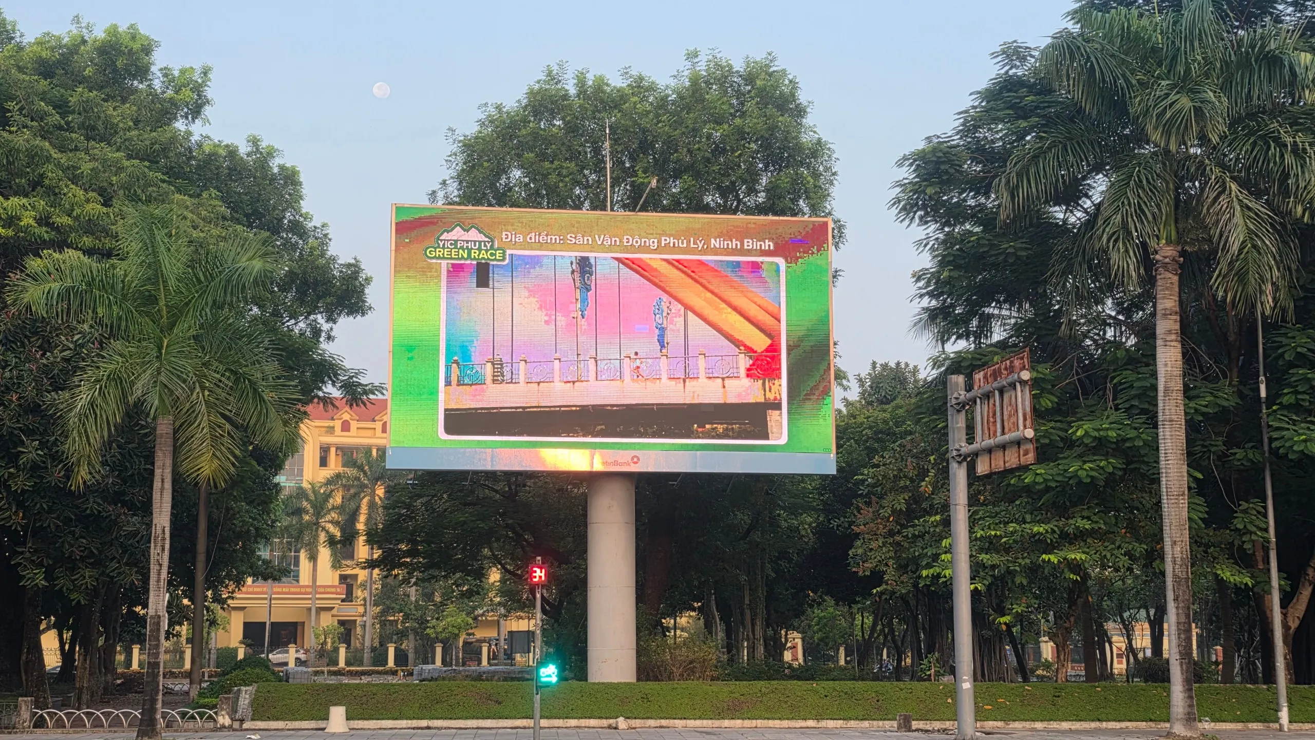 Khung cảnh đường chạy YIC Phủ Lý Green Race Festival 2026.