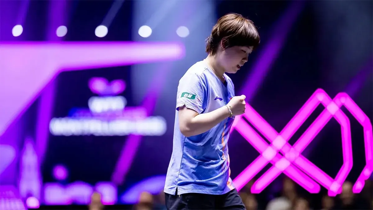 WTT Champions Montpellier 2026: Kuai Man thoát hiểm nghẹt thở, Zhou Qihao ngược dòng sau hai game thua