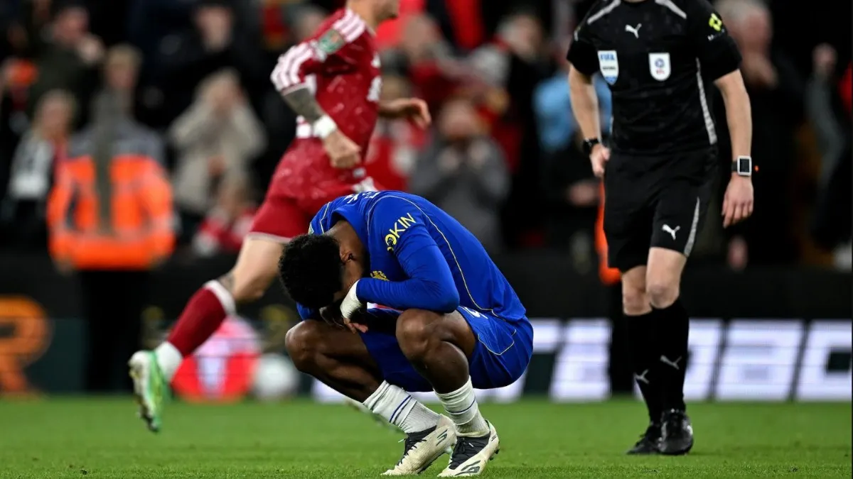 Ác mộng từ chấm luân lưu khiến Chelsea bị Liverpool loại khỏi Carabao Cup