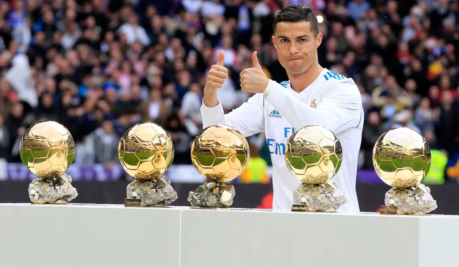 Cristiano Ronaldo giành 5 Quả bóng vàng trong sự nghiệp (Ảnh: AS)