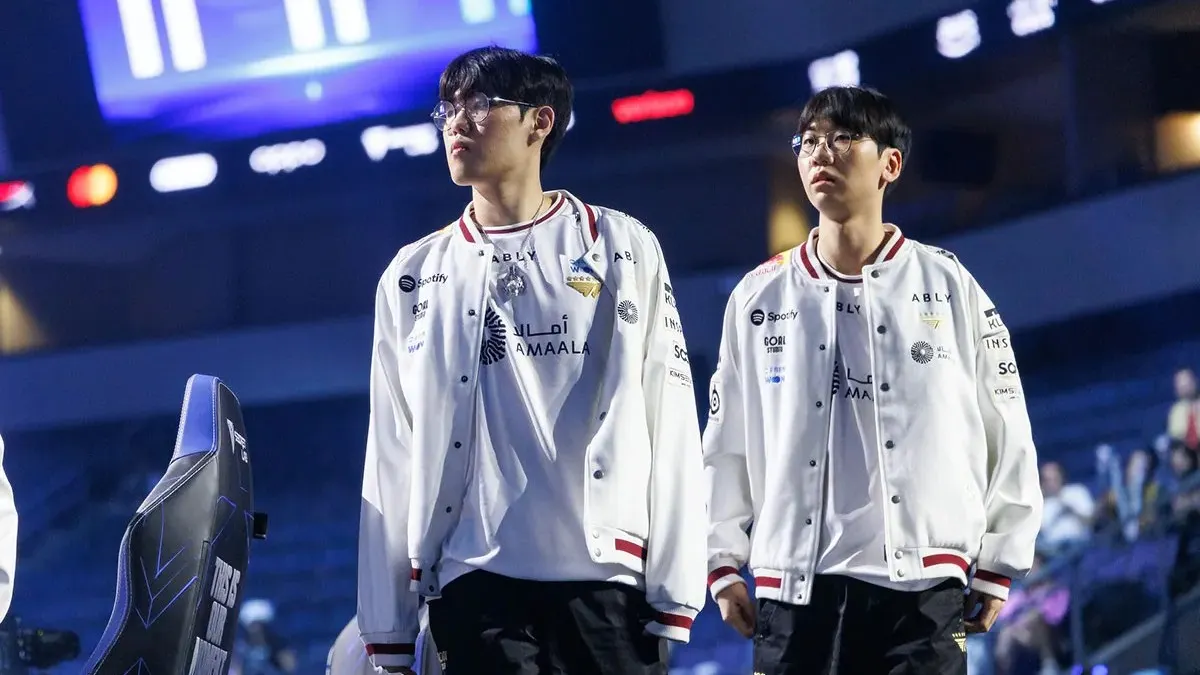 T1 và Invictus Gaming giành vé vào tứ kết Worlds 2026