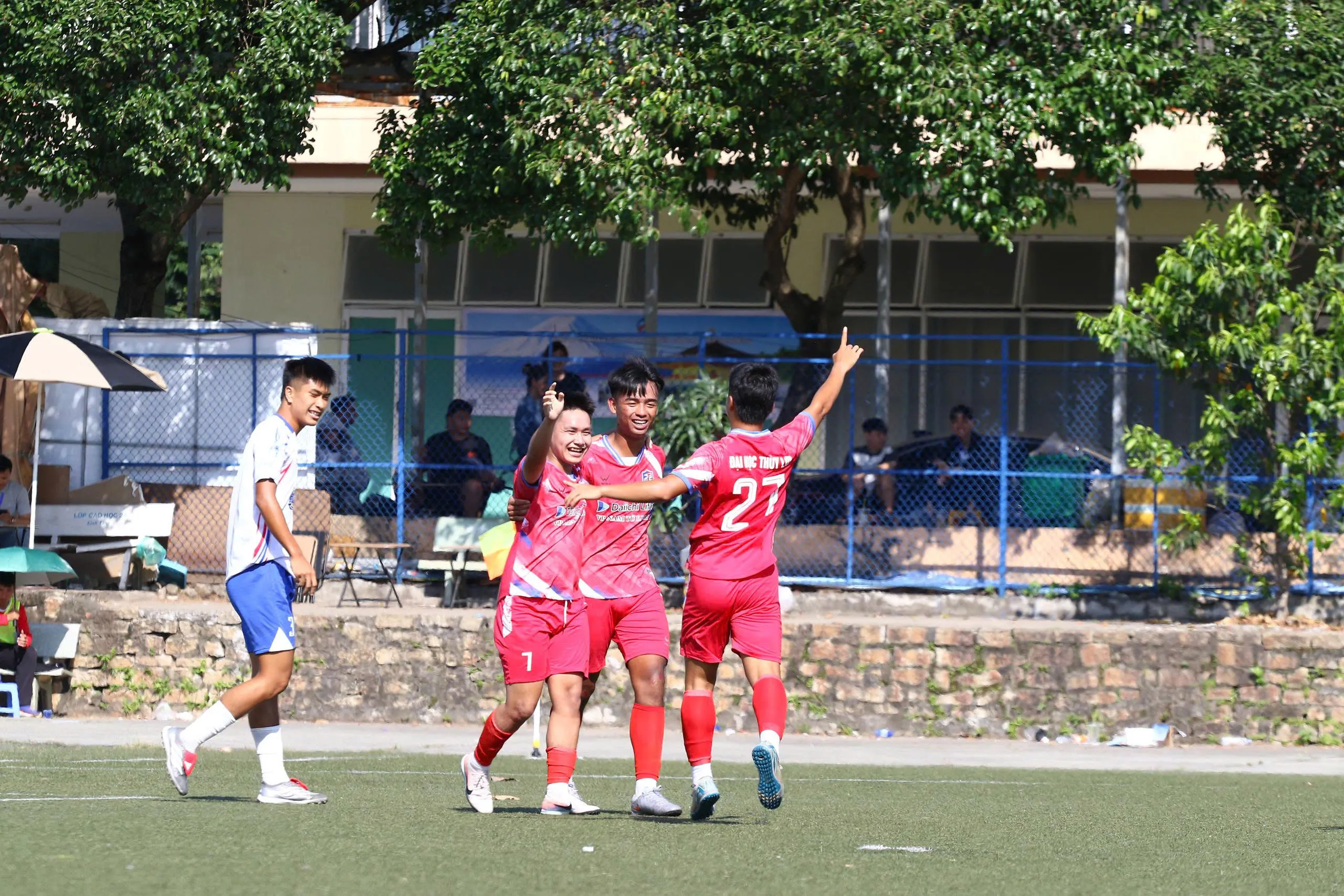 ĐH Thủy Lợi sẽ tiến vào vòng bán kết chạm trán chủ nhà ĐH TDTT TP.HCM. (Ảnh: Quang Minh)