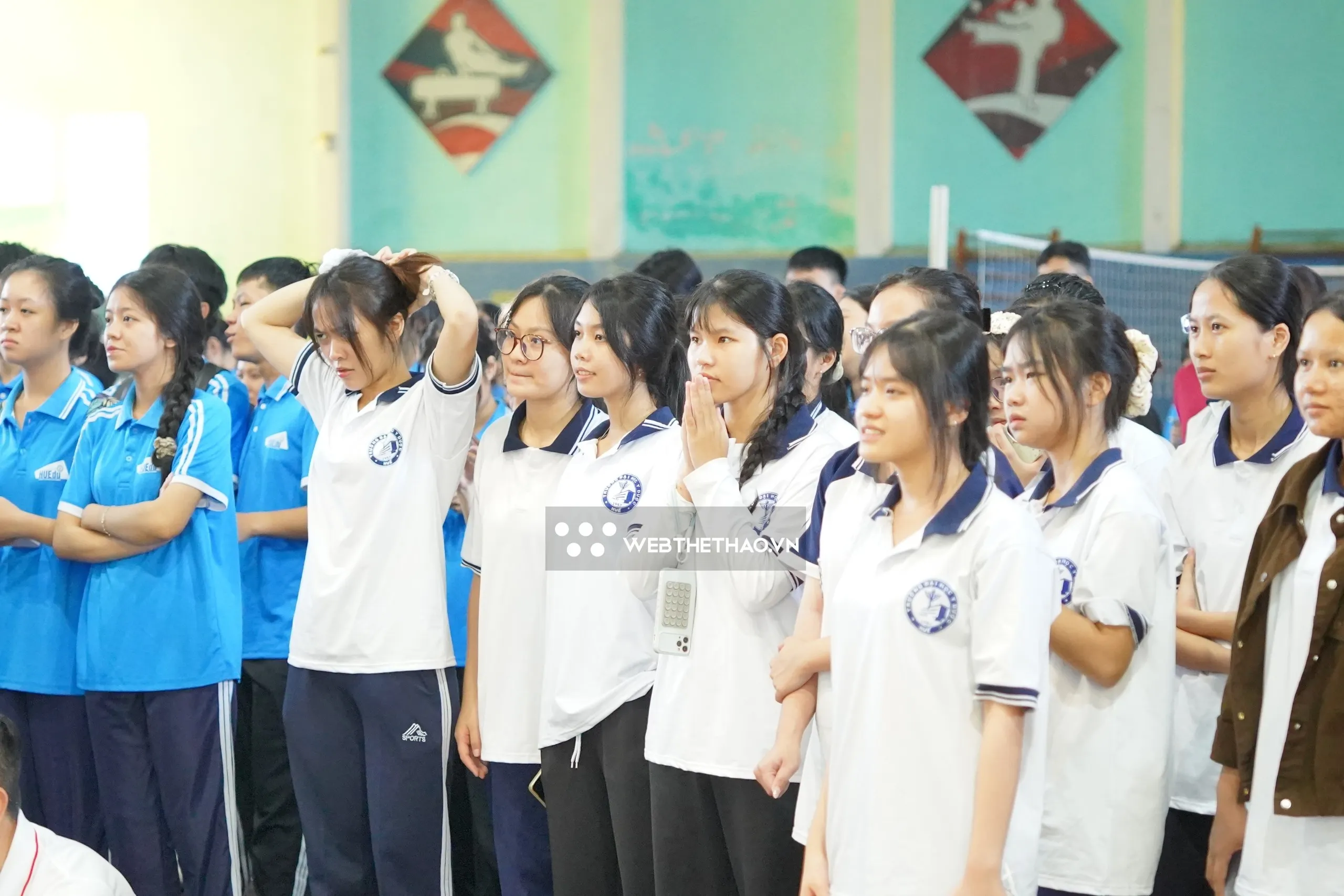 Sự hồi hộp đan xen với các lượt sút tiếp theo. Ảnh: Đình Diệm