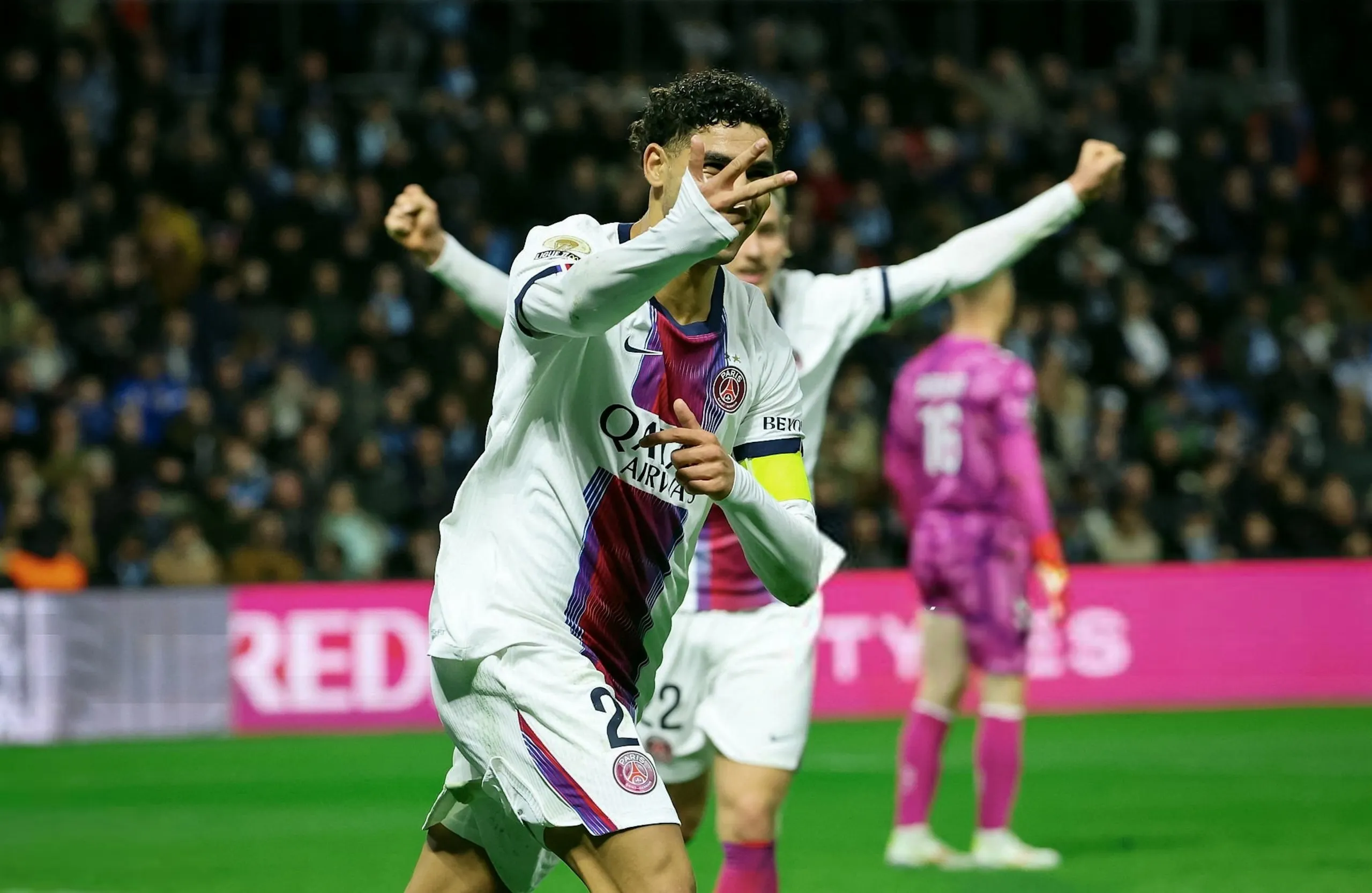 Achraf Hakimi có màn trình diễn để đời với PSG (Ảnh: x.com)